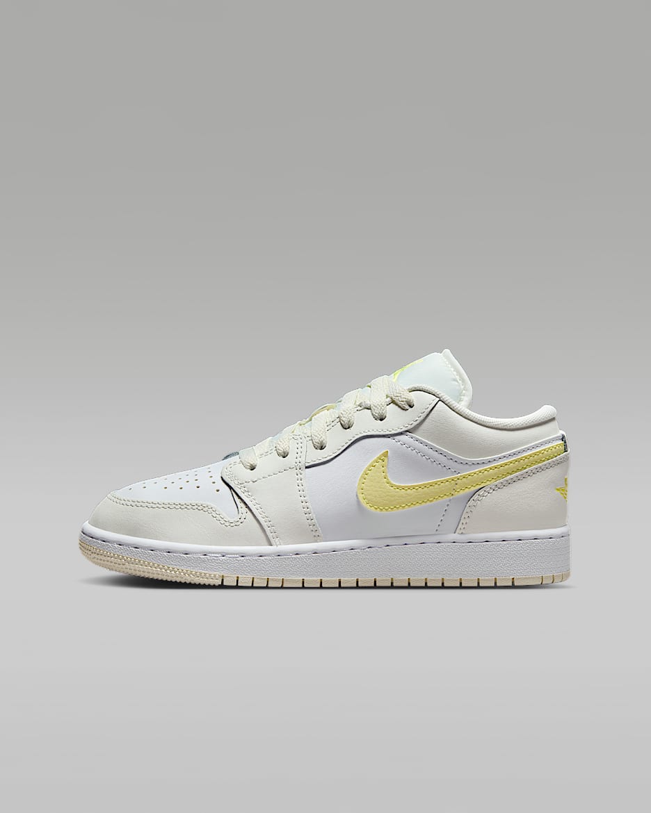 Air Jordan 1 Low Older Kids Shoes